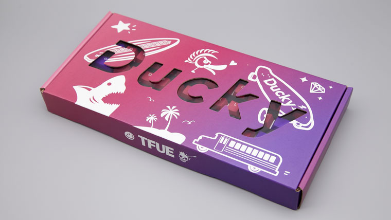 Ducky Tfue キーキャップの化粧箱
