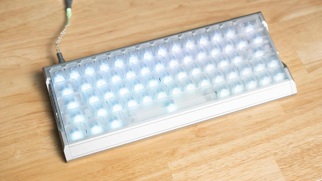 IQUNIX EV63 レビュー